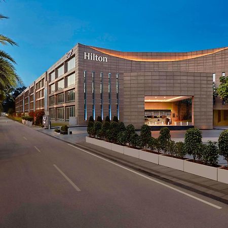Hilton Bangalore Embassy Golflinks Exterior foto